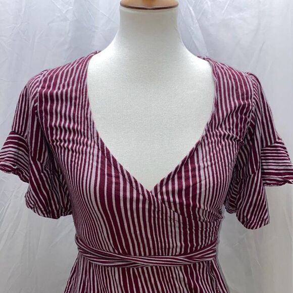 Free People Wrapped Around My Finger red wine/white stripe wrap shirt top XS - Picture 4 of 12